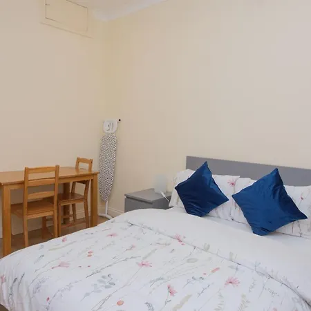 Evergreen Apartments- Flat 1, Лондон Экстерьер фото