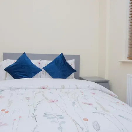 Evergreen Apartments- Flat 1, Лондон Экстерьер фото